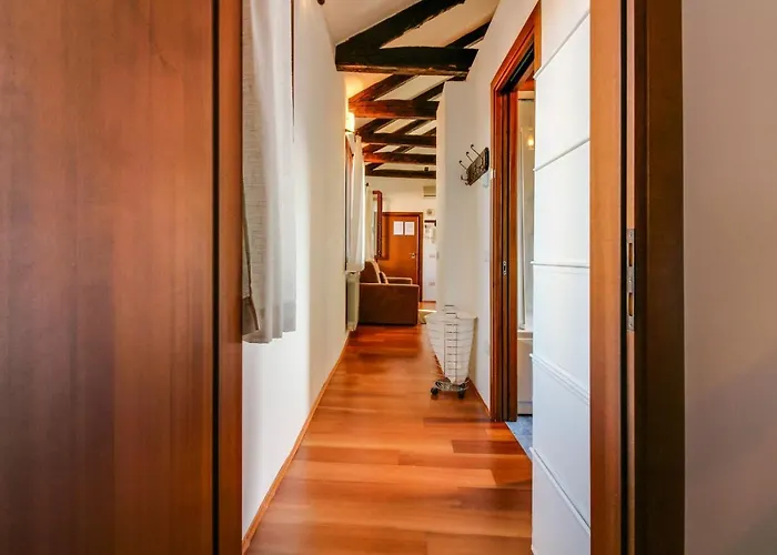 Ramo Venier By Halldis * Velence