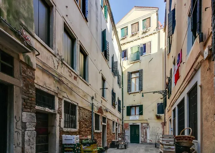 Ramo Venier By Halldis Венеция